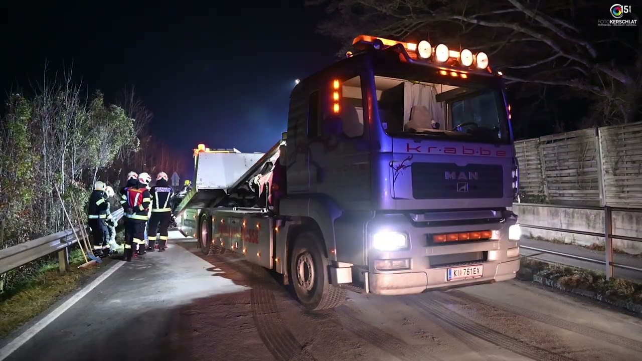 Frontalcrash zwischen Sattelzug und PKW in Micheldorf fordert ein Todesopfer