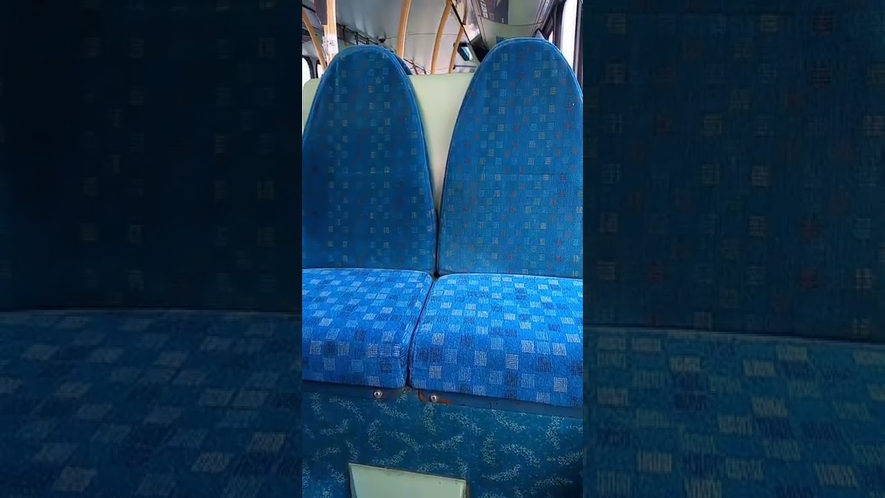 Dodgy idling! Arriva Midlands Wright Pulsar Gemini 4749 FJ06ZSU