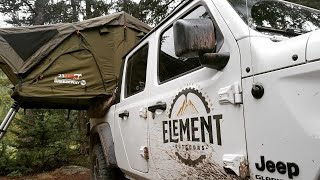 Setting up a 23zero Breezeway Rooftop Tent