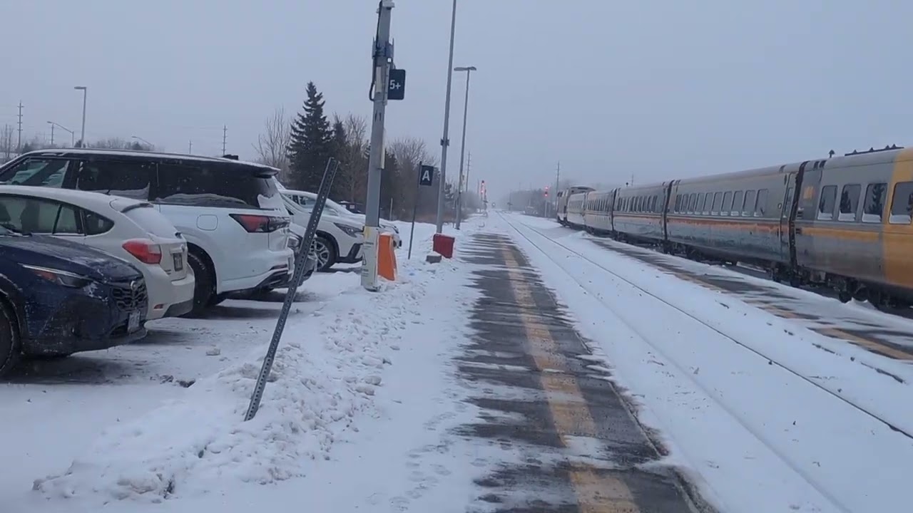 (FIRST OF 2026!) Via 47 meets Via 52 @ Fallowfield Station (1/5/2026)