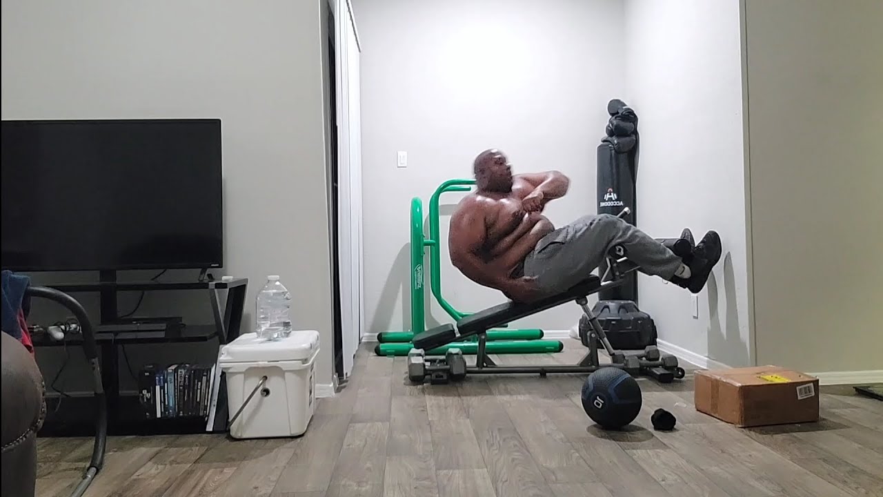 300+ Pound Man Does FullBody Home Workout💪🏾🐻 YouTube