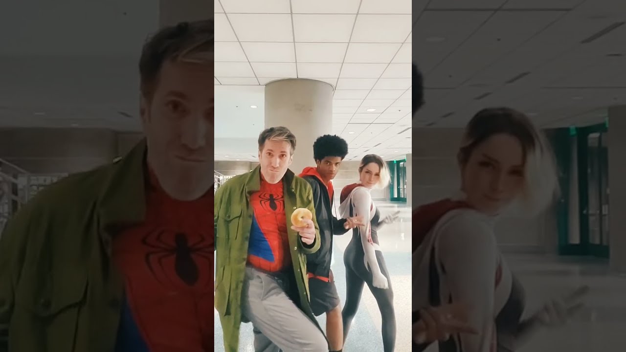 Share this without saying anything, I dare u 🌻 #spiderman #spiderverse #spidergwen #milesmorales#fyp