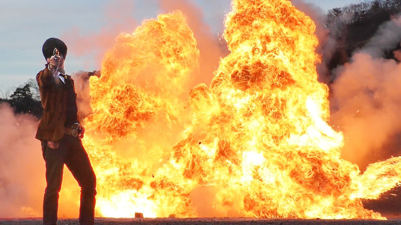 大爆発っ 特撮の聖地 岩船山で爆破撮影をしてきた Youtube