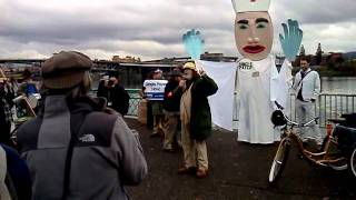 VID 11 19 11healthcaremarch4