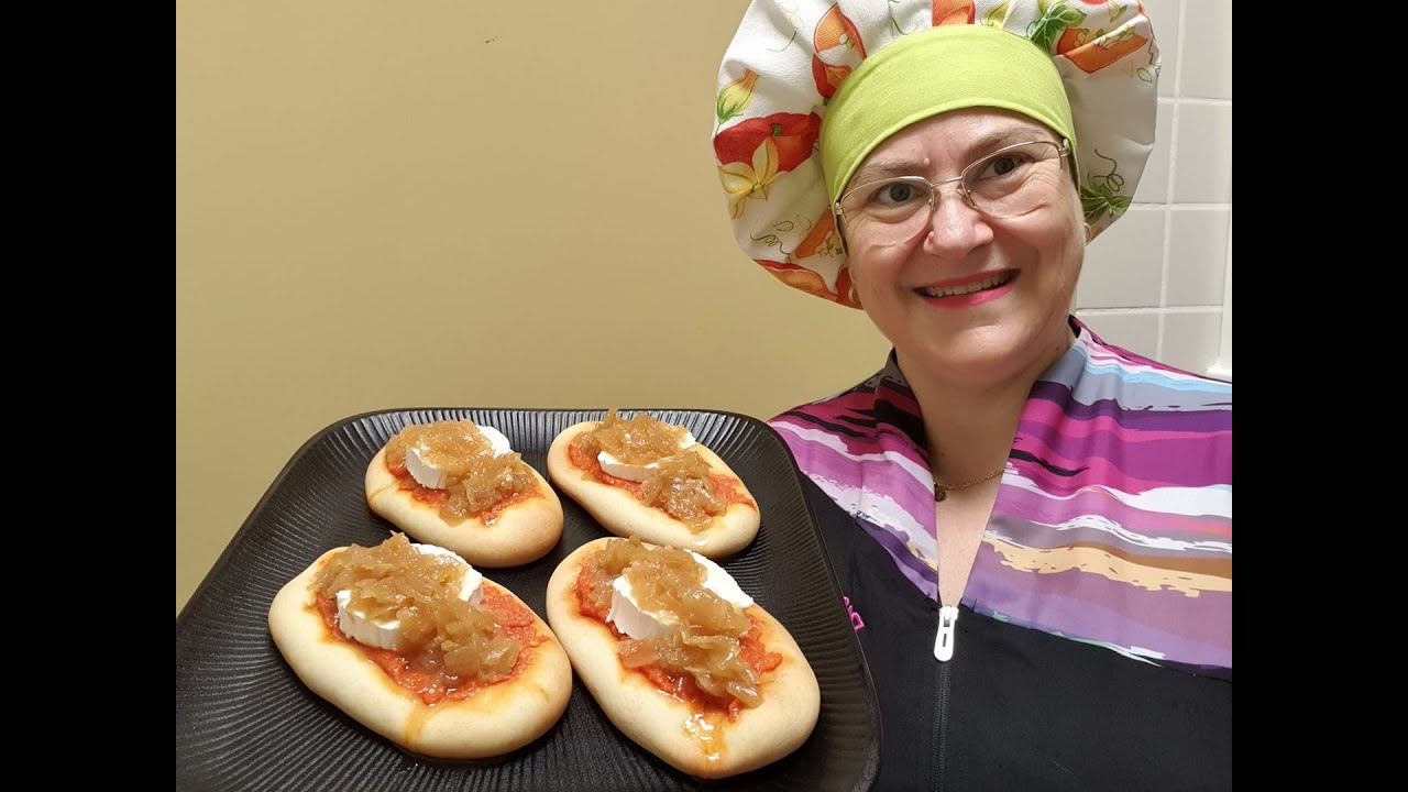 Coca de sobrasada,queso y cebolla caramelizada