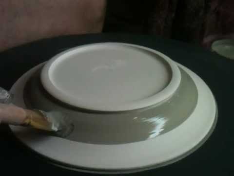 Video thumbnail: Brushing Glazes On The Potter's Wheel from createniks