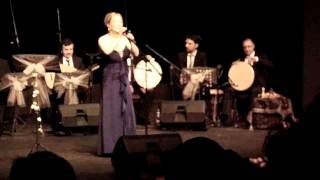 Arzu Kirali̇den Görmedi̇m Ömrümün Ve Gönlümün İçi̇ndedi̇r