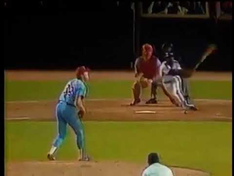 PHI@NYM: Mookie Wilson's two run homer gives the #Mets a 7-3