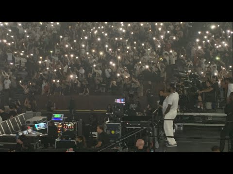 LeBron dancing at Kendrick's Big Steppers Tour in Vancouver - Family Ties (live)