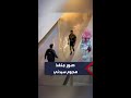 مشاهد متداولة لمنفذ هجوم سيدني يحمل سكينا داخل مركز تجاري
