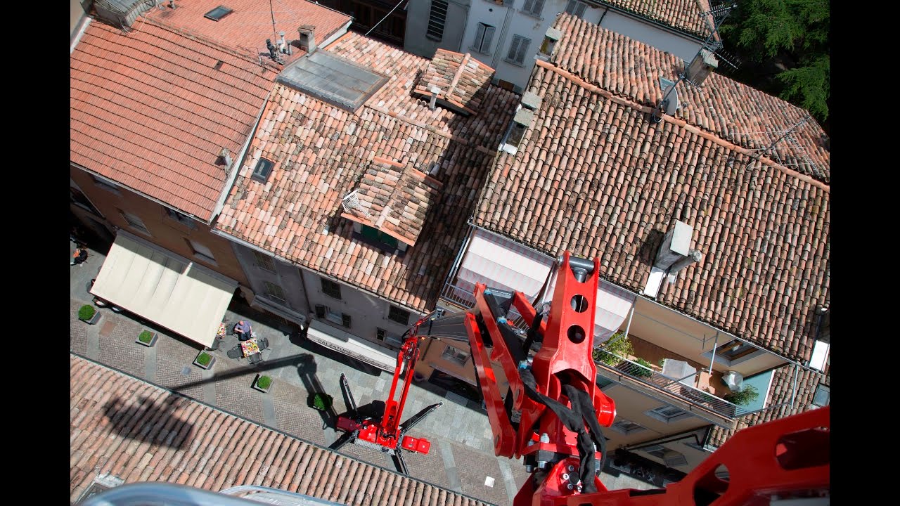 Spider 27.14 Platform Basket at work