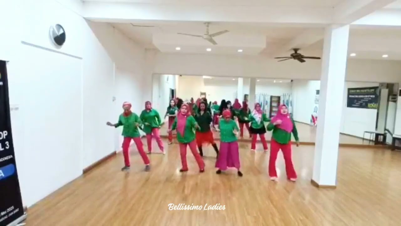 Bellissimo Ladies in Ko Bilang Cinta Ka Tidak / Ngapain Repot Line Dance