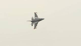 Chicago Air and Water Show kicks off after weather delay, drawing thousands to North Avenue Beach