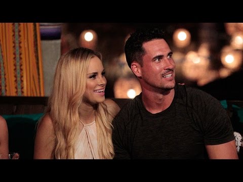 Vídeo: Amanda Stanton Net Worth: Wiki, Casado, Família, Casamento, Salário, Irmãos