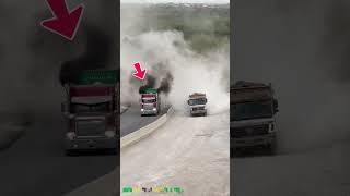 American truck VS Chinese truck || #truck #truckdriver #shorts screenshot 5