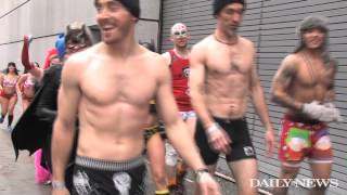 New Yorkers run in underwear for charity during Cupid's Undie Run