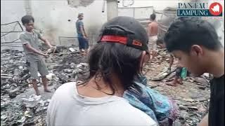 Rumah dan Toko Warga Way Jepara Ludes Terbakar