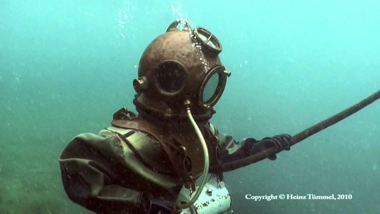 Historisches Helmtauchen
