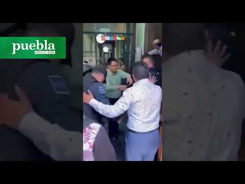 Estudiante acusa abuso de policías municipales; SSC Puebla investiga
