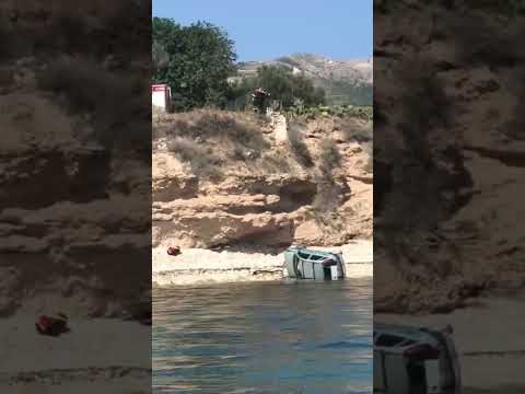 Incidente Macchia, auto giù dopo una manovra sbagliata