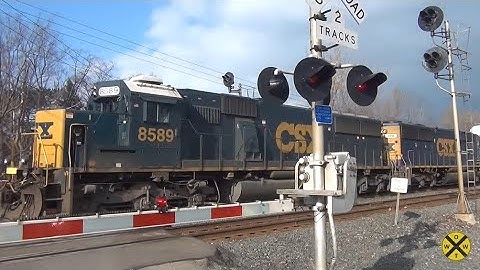 One Of The Best Horns Ever on This CSX SD40-2   11/27/16