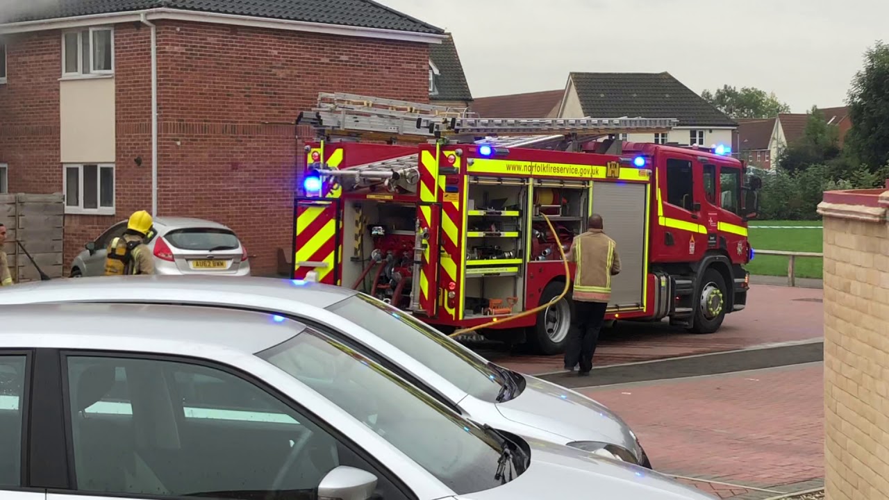 Norfolk Fire & Rescue Responding Flat Fire Wymondham 2 YouTube