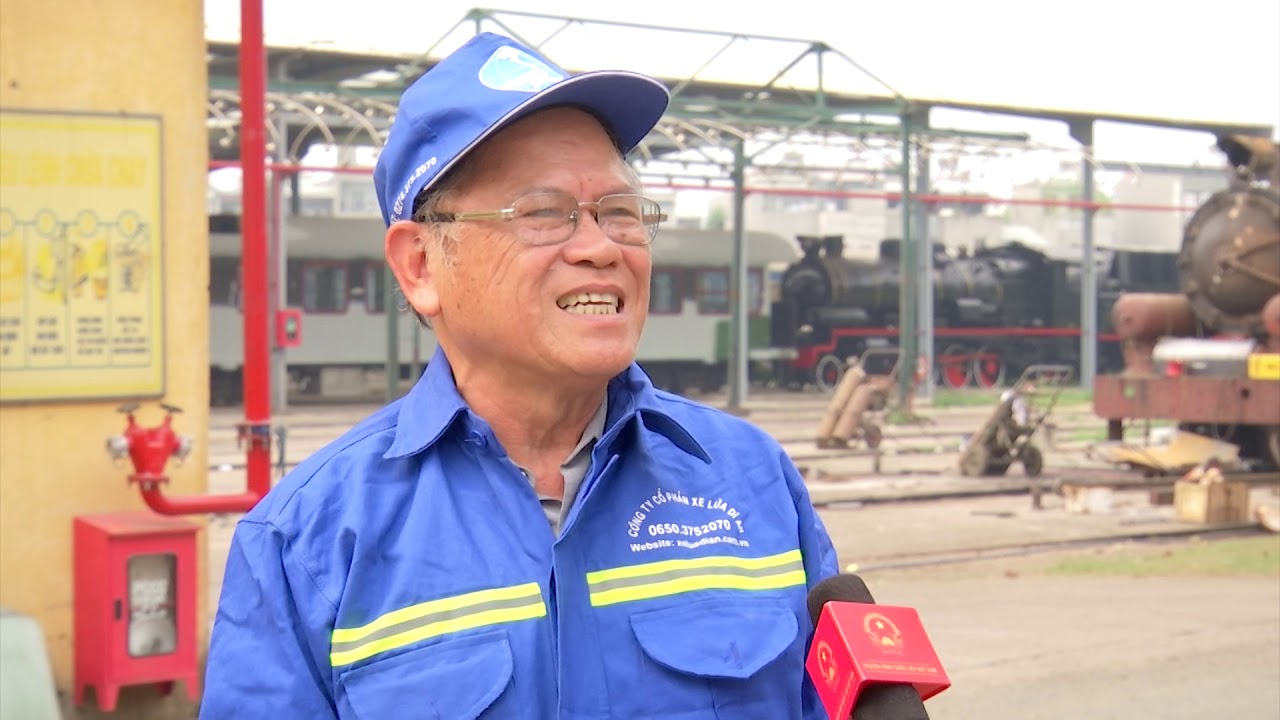 Người Thổi Hồn Cho Những Đầu Tàu  Hơi Nước Hồi Sinh