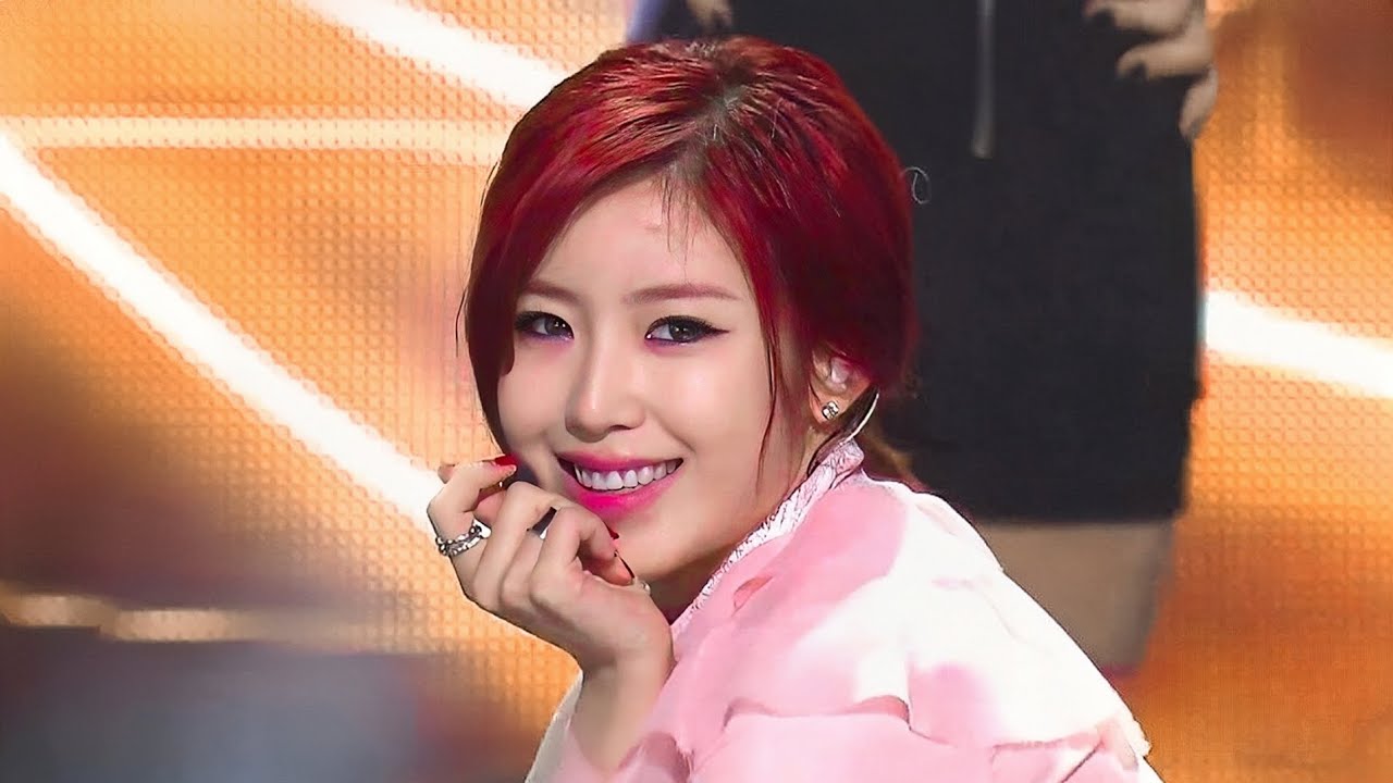 전효성 (Jun Hyoseong) - 굿나잇 키스 (Good-Night Kiss) 교차편집 (stage mix)