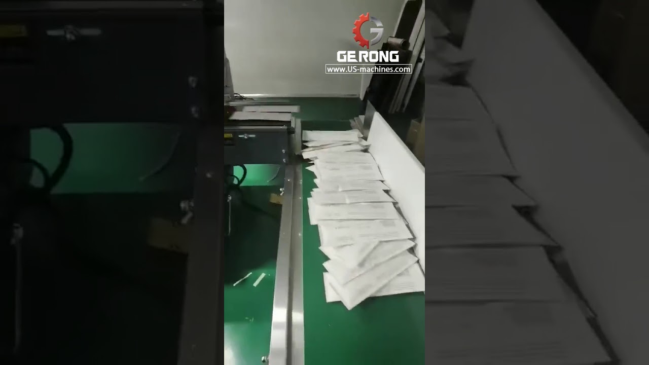 Automatic disposal fork knife napkin spoon dual channel feeding bag packaging machine