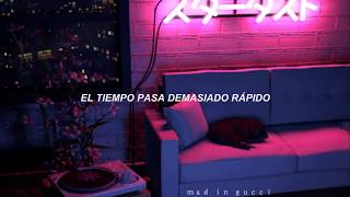 ◤Heize; Umbrella calls for rain ☪✫. ft. Nafla ◢
