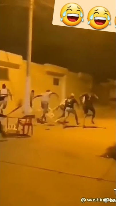 اتحداك ما تموت من الضحك😂اعمل كل شي