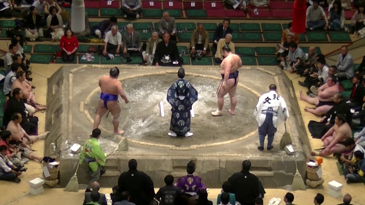 朝乃山-山口/2017.5.28(27)/asanoyama-yaaguchi/day15 #sumo - YouTube