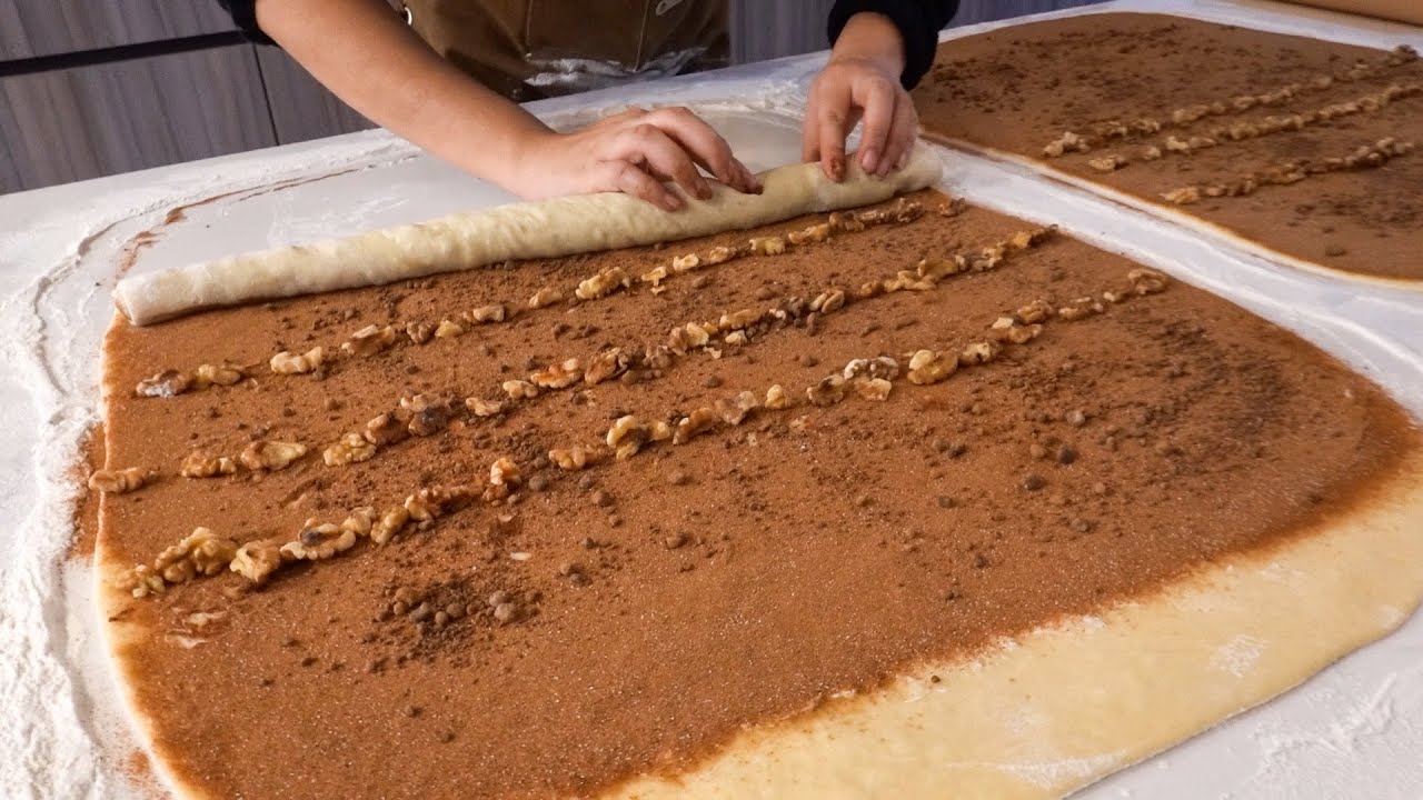 Handmade Walnut Cinnamon Rolls / 手工核桃肉桂捲 - Taiwanese Food