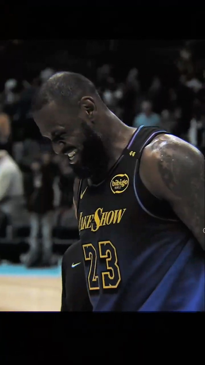 LeBron tried to do the IMPOSSIBLE ?