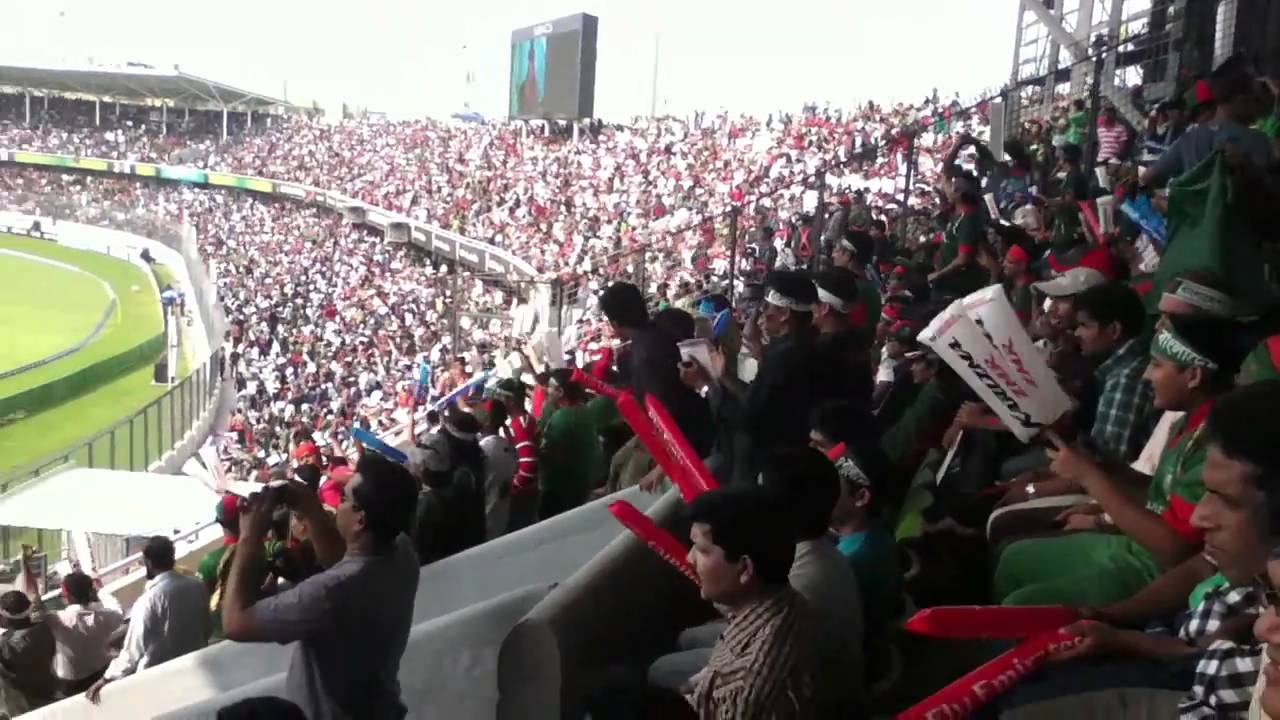 Crazy Fans of Bangladesh at WC I Bangladeshi Cricket Fans at Stadium
