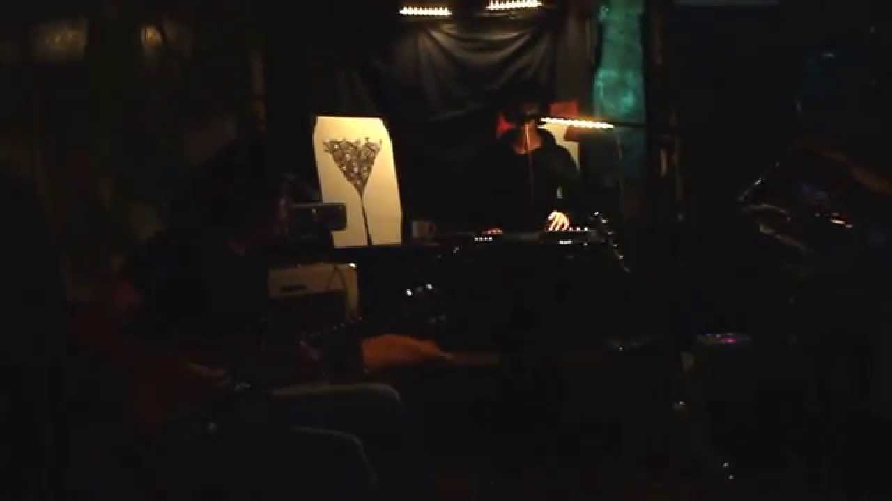 avogadri casanova moonchy 1