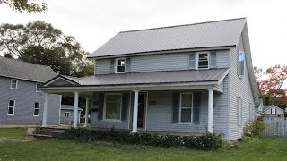 421 N Arnold Street, Mt Pleasant, MI Presented by Carrie Thodoroff.
