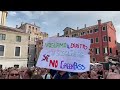 Proteste no vax contro il green pass: folla a Venezia e nelle piazze del Nordest