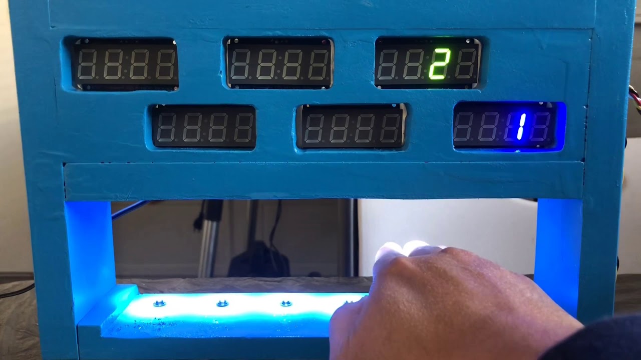 Hotwheels 6 lanes track and electronic finish line YouTube