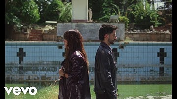 Vanesa Martín, Camilo - Maldita Mudanza (Video Oficial)