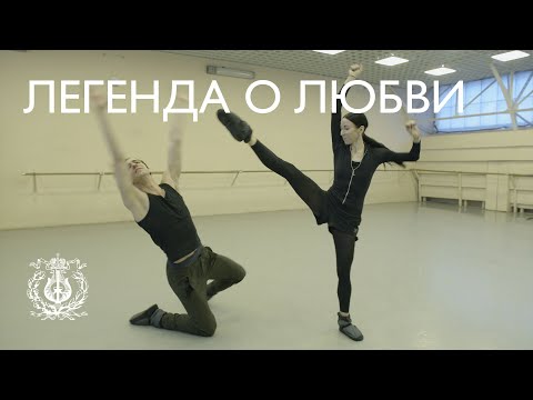 Video: Geest Van Het Mariinsky-paleis - Alternatieve Mening