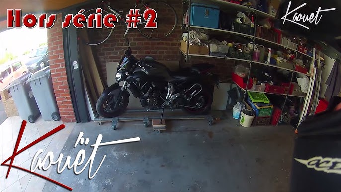 pour ceux qui aiment avoir plusieurs moto et pas beaucoup de place dans  leur garage je viens de fabriquer un chariot range moto qui pe…