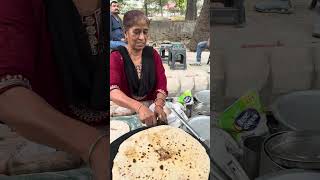 Aunty ka bahubali paratha for just 50/- Rupee😋 #shorts #india #food #youtubeshorts #trendingshorts