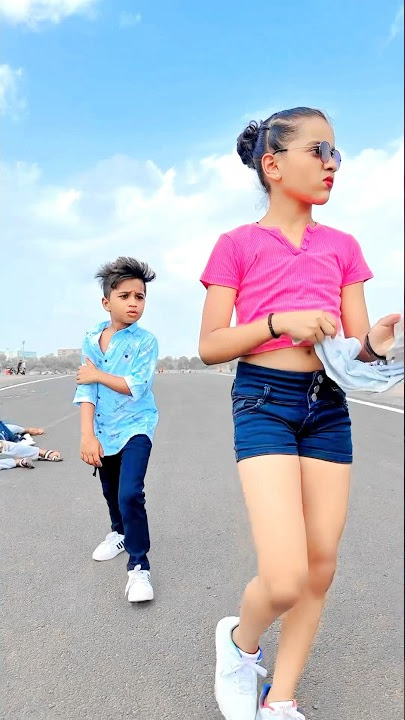 Go down | Nandini Rajput | #shorts #trending #youtubeshorts #shortvideo #love #status #acting ￼