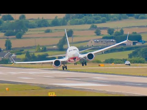 馃敶LIVE + Breezy - Leeds Bradford Airport. Planespotting + chat