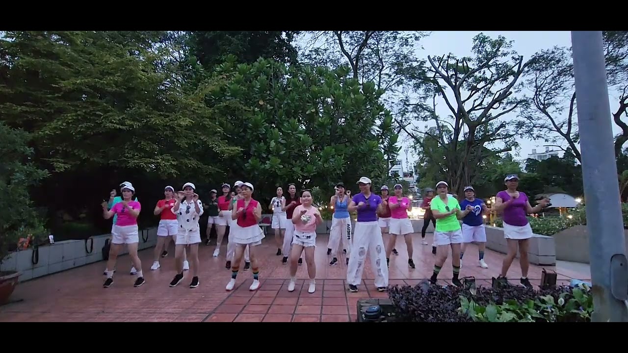 80 NĂM - 100 NĂM #zumba , #zumbafitness , #zumbadance , #dance , #xuhuongyoutube 