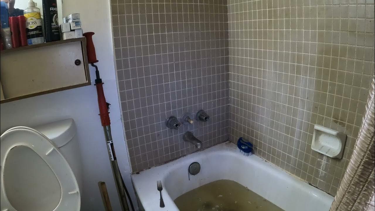 TOILET AND BATHTUB BACKING UP 33 DAVISVILLE 130am 1 YouTube