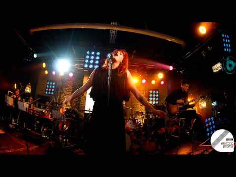 04 - Hurricane Drunk By Florence + The Machine