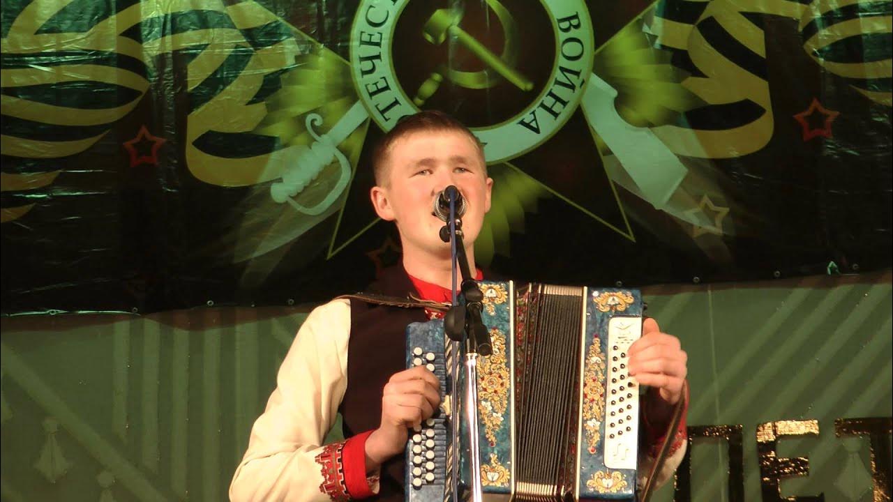 Марийское такмак влак. Такмак влак. марийские частушки. марий такмак влак гармонь.