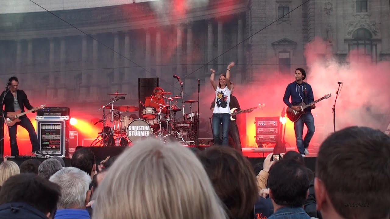 Christina Stürmer live 1/3 Stadtfest Wien 2011